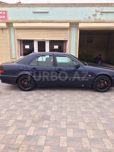 Mercedes C 200 1999, 225,000 km - 2.0 l - Bakı