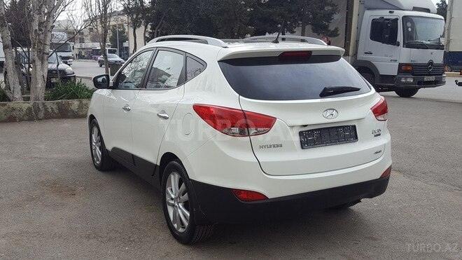 Hyundai ix35 2010, 97,000 km - 2.4 л - Sumqayıt