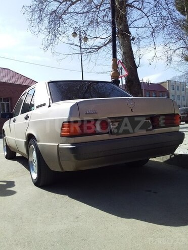 Mercedes 190 1991, 350,000 km - 2.0 l - Gəncə