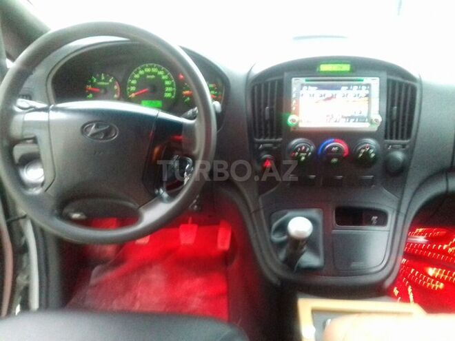 Hyundai H-1 2009, 135,000 km - 2.5 l - Bakı