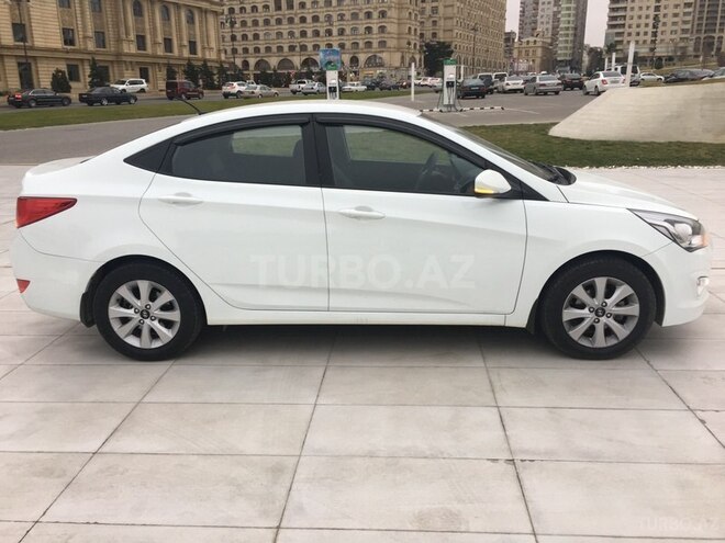 Hyundai Accent 2014, 30,000 km - 1.4 l - Bakı