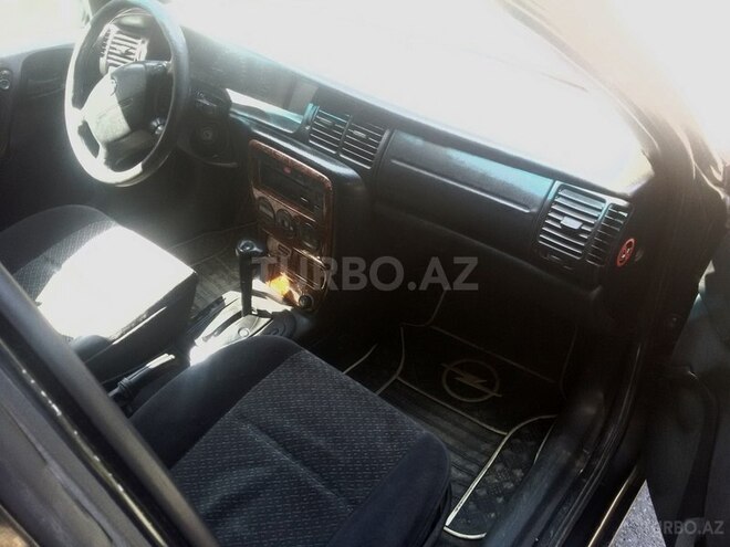 Opel Vectra 1997, 245,000 km - 2.5 l - Bakı