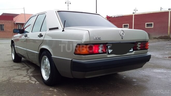 Mercedes 190 1991, 350,000 km - 2.0 l - Gəncə