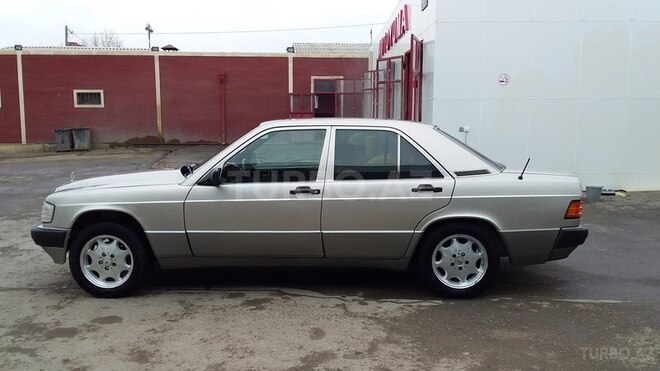 Mercedes 190 1991, 350,000 km - 2.0 l - Gəncə