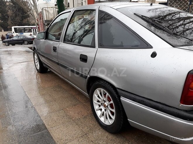Opel Vectra 1992, 35,800 km - 1.8 л - Bakı
