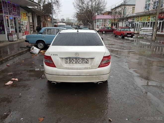 Mercedes C 250 2008, 200,000 km - 2.5 l - Ağdaş