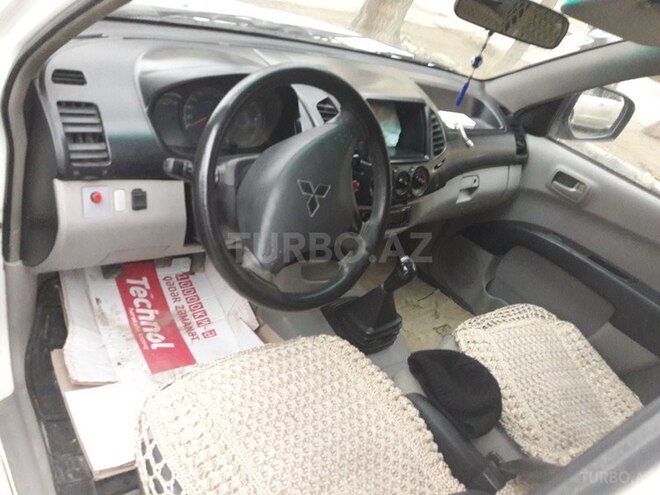 Mitsubishi L200 2007, 137,000 km - 2.5 l - Bakı