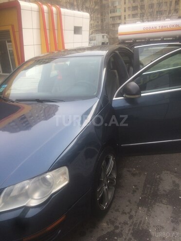 Volkswagen Passat 2006, 211,000 km - 2.0 l - Bakı