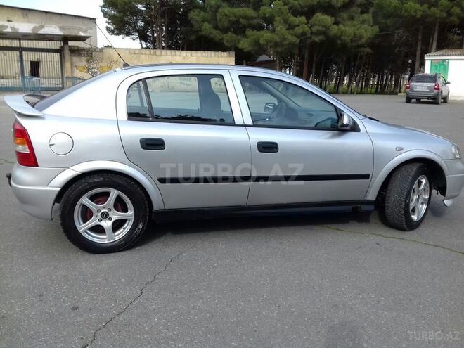 Opel Astra 2000, 200,000 km - 1.6 l - Bakı