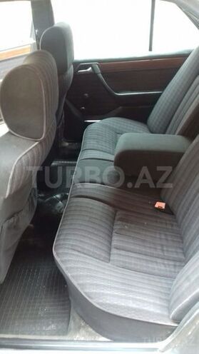 Mercedes E 230 1991, 325,000 km - 2.3 l - Bakı