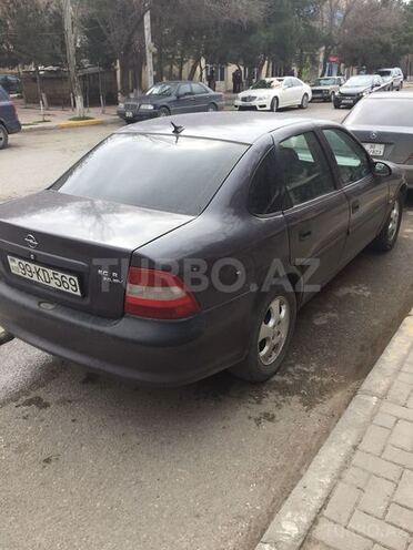 Opel Vectra 1996, 221,410 km - 1.6 л - Sumqayıt