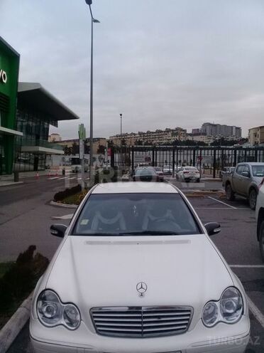Mercedes C 200 2003, 334,756 km - 2.0 l - Bakı