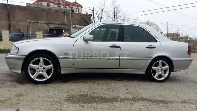 Mercedes C 240 1999, 124,000 km - 2.4 l - Bakı