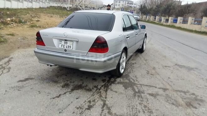 Mercedes C 240 1999, 124,000 km - 2.4 l - Bakı