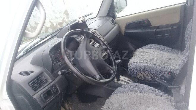 Mitsubishi Pajero io 2001, 144,538 km - 2.0 l - Salyan