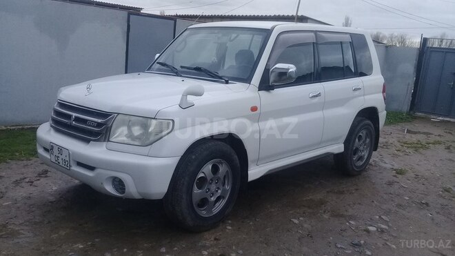 Mitsubishi Pajero io 2001, 144,538 km - 2.0 l - Salyan