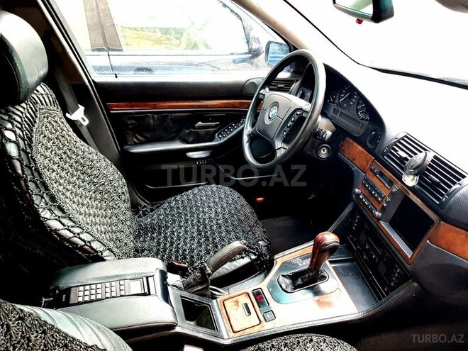 BMW 528 1998, 156,500 km - 2.8 l - Bakı