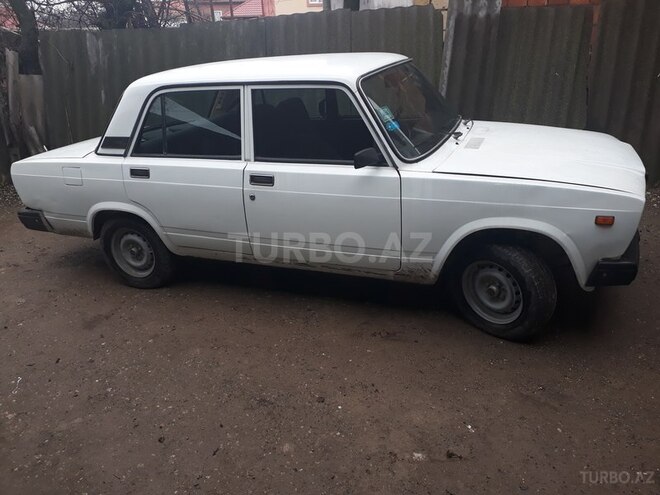 LADA (VAZ) 2107 2000, 244,700 km - 1.6 l - Quba