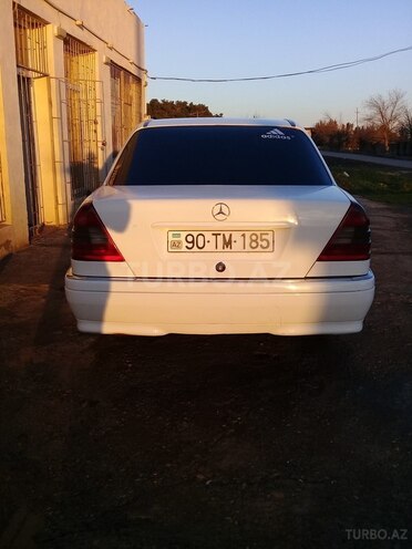 Mercedes C 180 1995, 345,270 km - 1.8 l - Biləsuvar