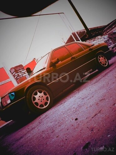 Mercedes 190 1992, 250,000 km - 2.0 l - Şirvan
