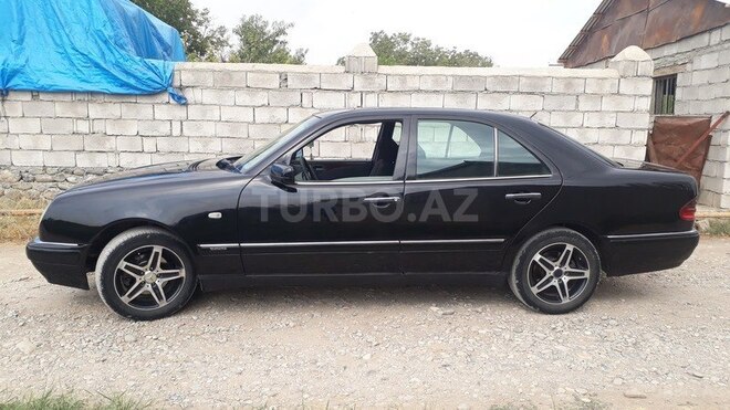 Mercedes E 240 1998, 370,229 km - 0.2 л - Mingəçevir