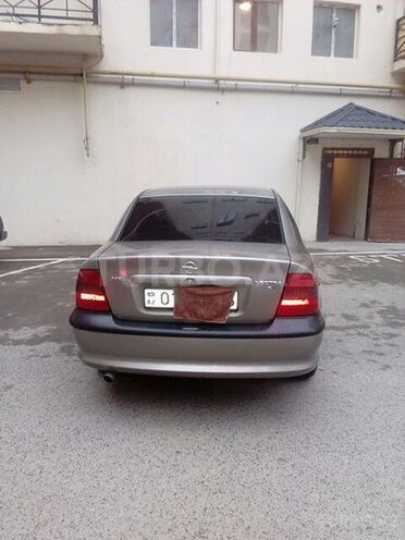 Opel Vectra 1996, 203,000 km - 1.8 l - Bakı