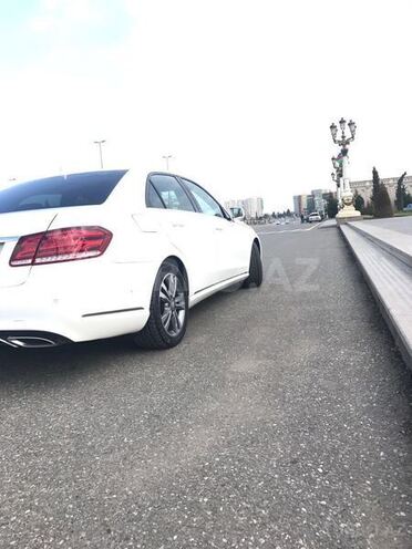 Mercedes E 220 2013, 72,000 km - 2.2 l - Gəncə
