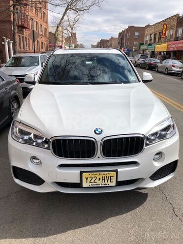 BMW X5 2017, 11,000 km - 0.3 л - Bakı