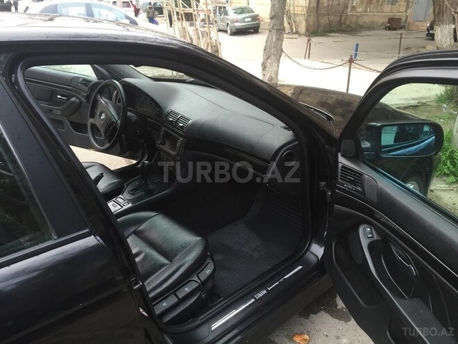 BMW 530 2000, 325,000 km - 0.3 l - Bakı