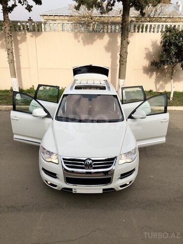 Volkswagen Touareg 2008, 175,166 km - 4.2 л - Bakı