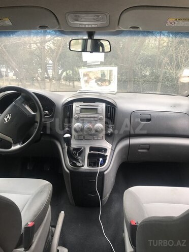 Hyundai H-1 2009, 330,457 km - 2.5 l - Bakı