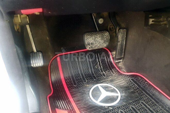 Mercedes C 220 2000, 363,800 km - 2.2 л - Qəbələ