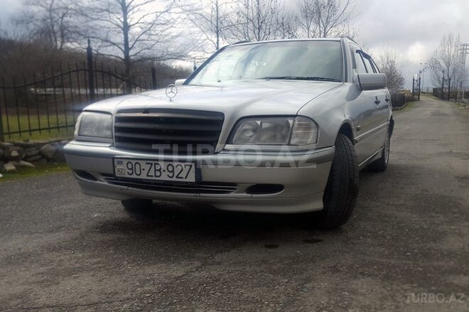 Mercedes C 220 2000, 363,800 km - 2.2 л - Qəbələ