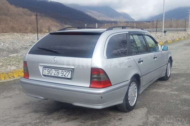 Mercedes C 220 2000, 363,800 km - 2.2 л - Qəbələ