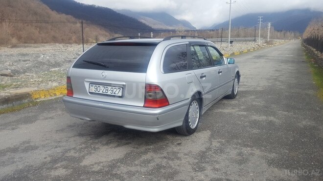 Mercedes C 220 2000, 363,800 km - 2.2 л - Qəbələ