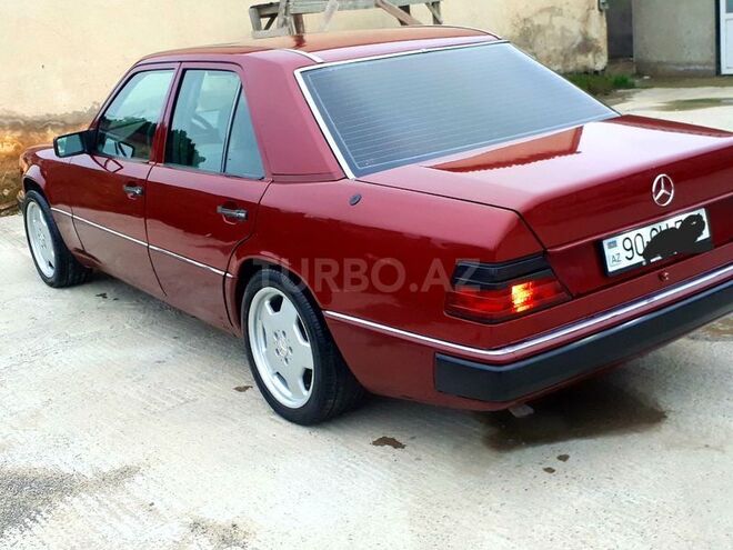 Mercedes E 200 1992, 352,000 km - 2.0 l - Bakı