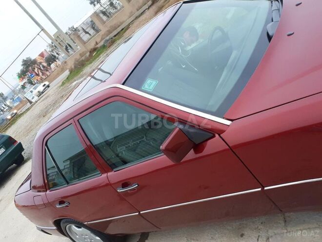 Mercedes E 200 1992, 352,000 km - 2.0 l - Bakı