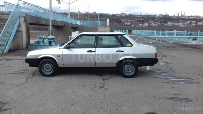LADA (VAZ) 21099 2003, 142,000 km - 1.6 l - Quba