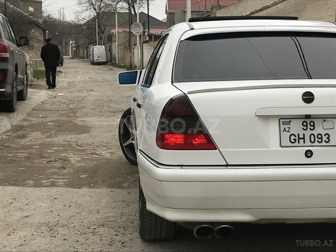 Mercedes C 230 1997, 256,000 km - 2.3 l - Bakı