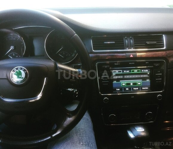 Skoda Superb 2011, 67,800 km - 1.8 л - Bakı