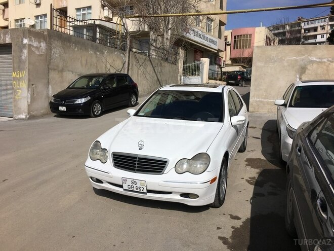 Mercedes C 240 2001, 250,000 km - 2.6 l - Bakı