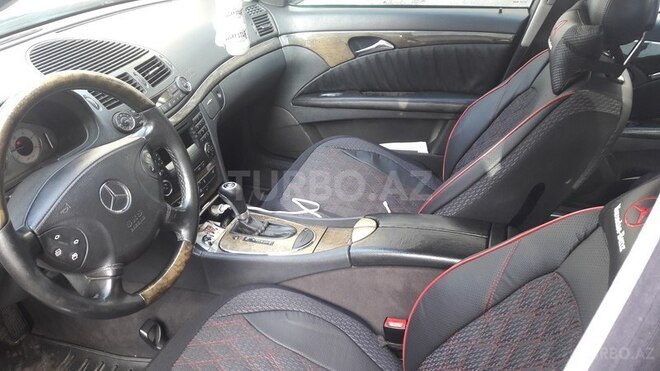 Mercedes E 220 2003, 310,000 km - 2.2 l - Bakı