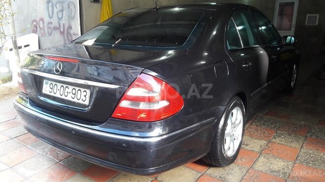 Mercedes E 220 2003, 310,000 km - 2.2 l - Bakı