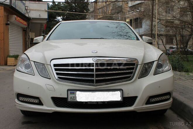 Mercedes E 200 2009, 130,000 km - 1.8 l - Bakı