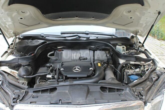 Mercedes E 200 2009, 130,000 km - 1.8 l - Bakı
