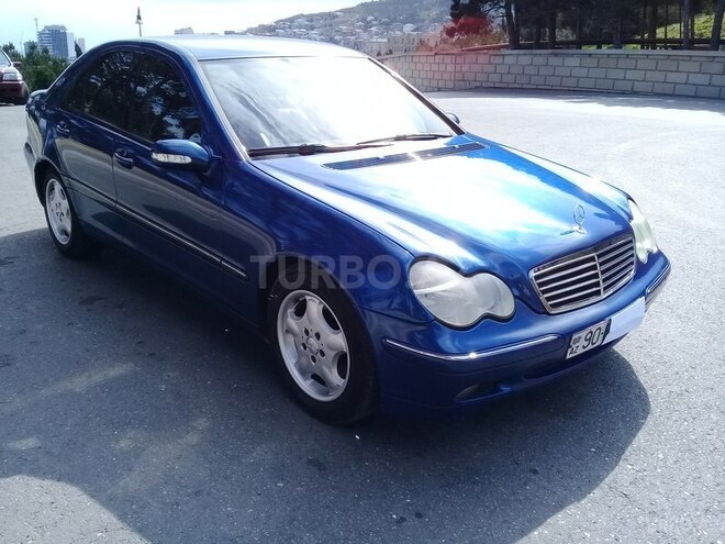 Mercedes C 270 2002, 245,000 km - 2.7 л - Bakı