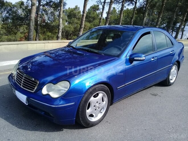 Mercedes C 270 2002, 245,000 km - 2.7 л - Bakı