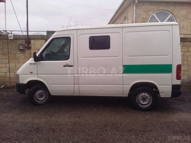 Volkswagen Transporter 2002, 337,000 km - 2.5 л - Sabirabad