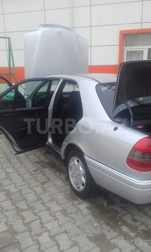 Mercedes C 180 1995, 375,000 km - 1.8 l - Bakı