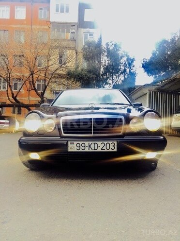 Mercedes E 240 1998, 260,400 km - 2.4 l - Bakı